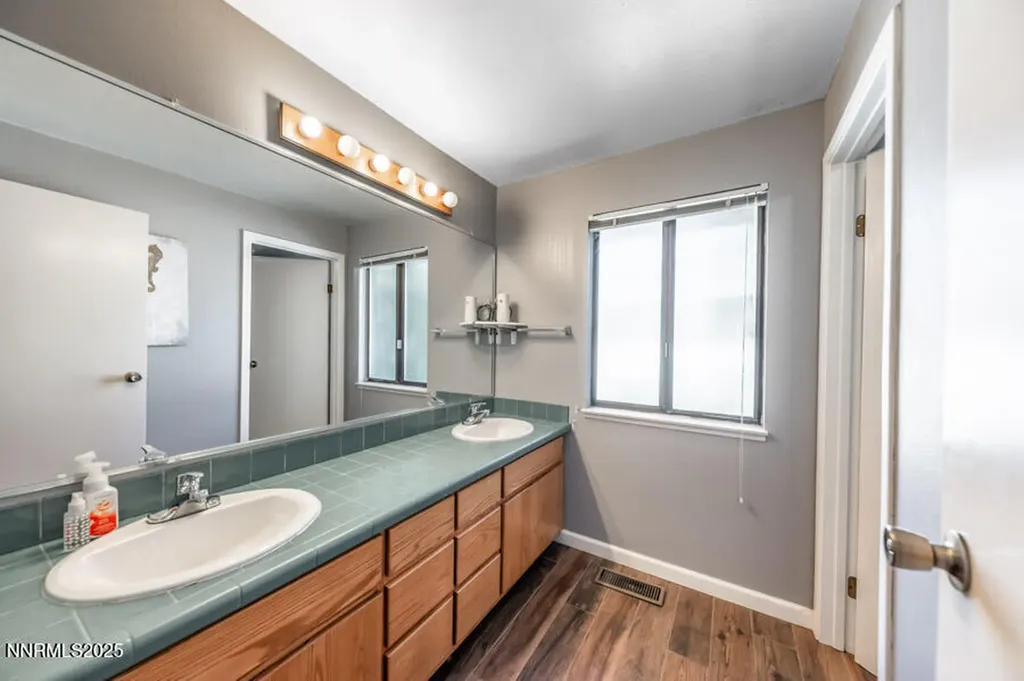 1460 Shewmaker Reno NV 89509