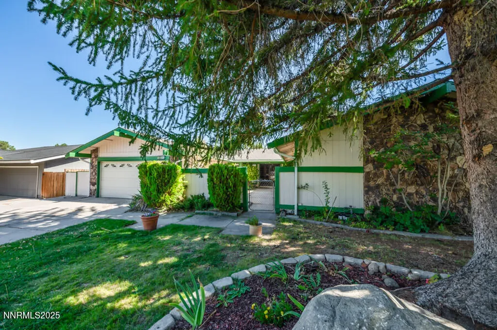 1460 Shewmaker Reno NV 89509