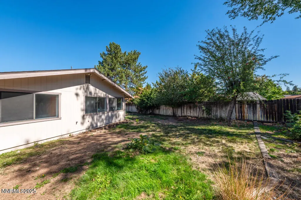 1460 Shewmaker Reno NV 89509