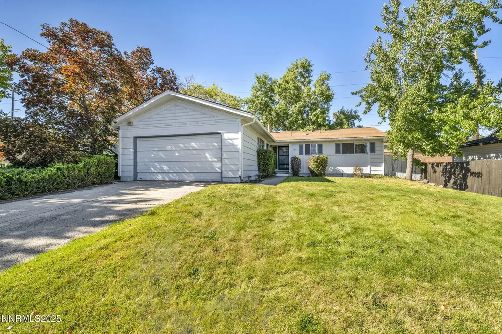 3235 Bryan Reno NV 89503