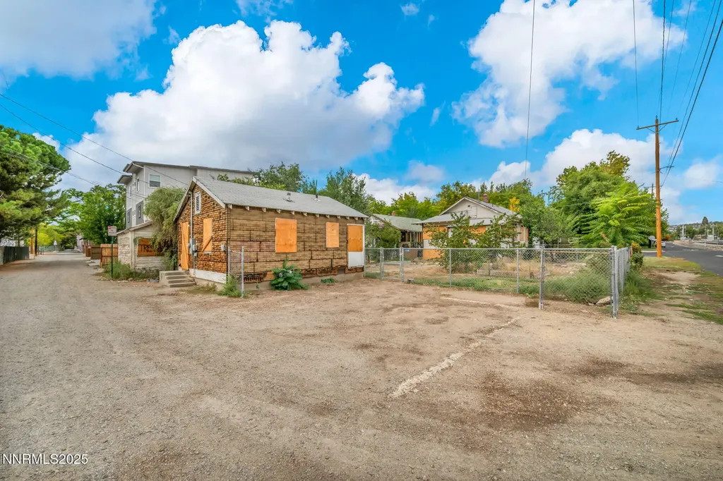 344 7th Reno NV 89512