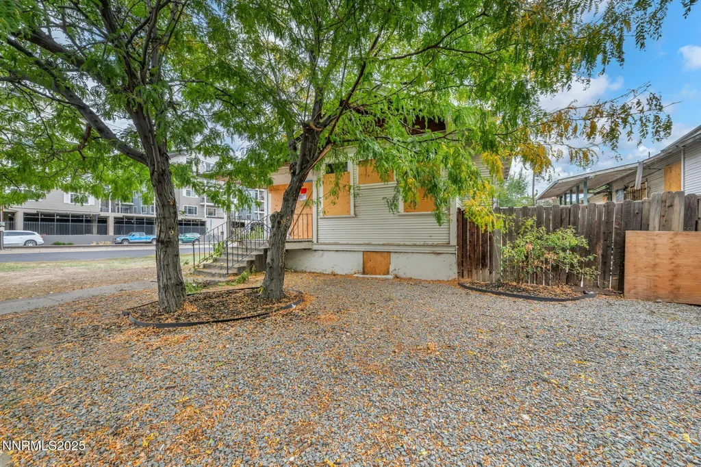 344 7th Reno NV 89512