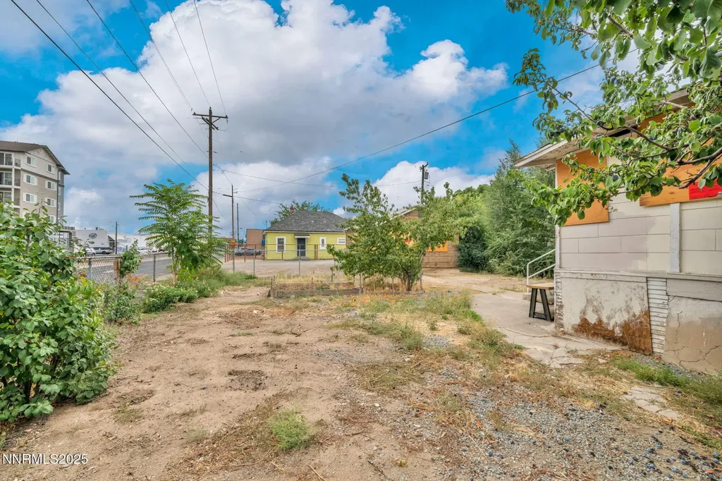 344 7th Reno NV 89512