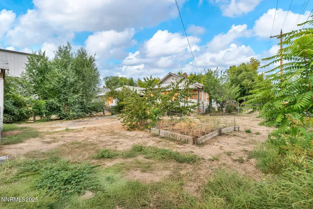 344 7th Reno NV 89512