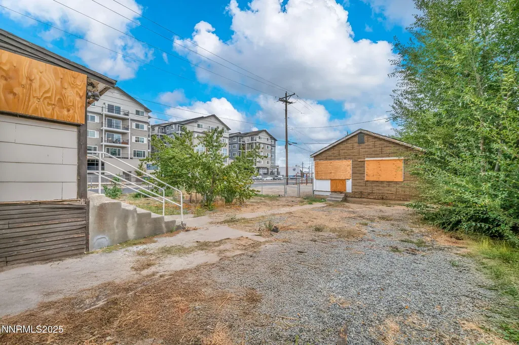 344 7th Reno NV 89512