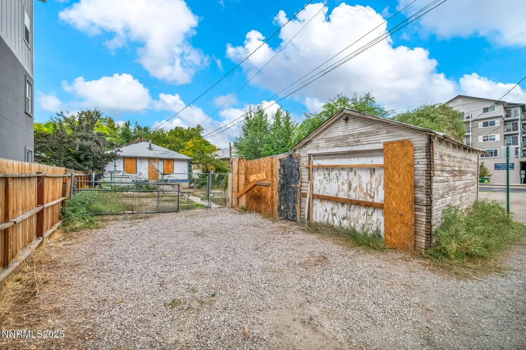 344 7th Reno NV 89512