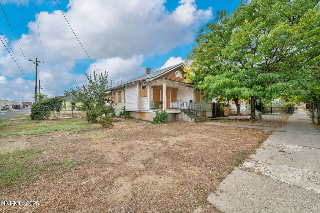 336 7th Reno NV 89512