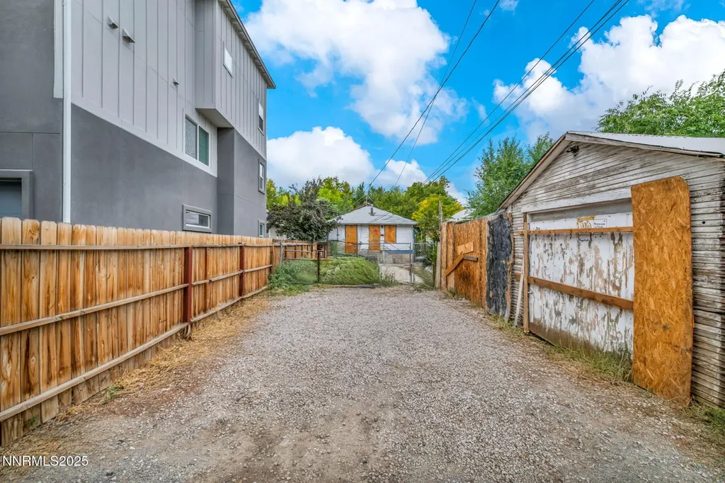 336 7th Reno NV 89512