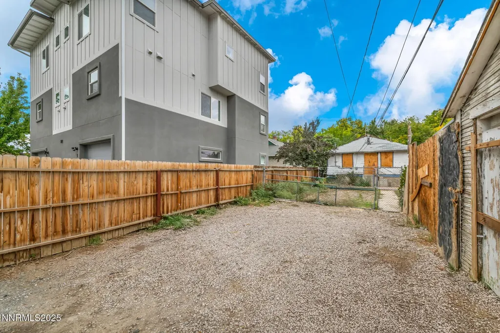 336 7th Reno NV 89512