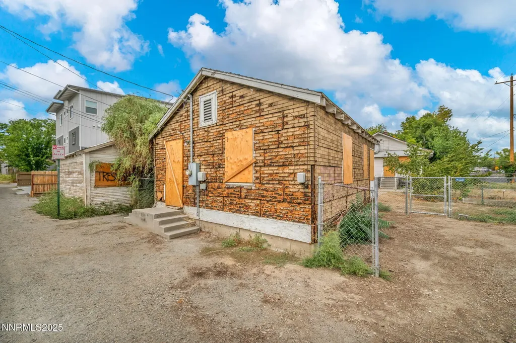 336 7th Reno NV 89512