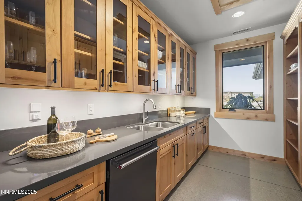 2960 Oasis Springs Minden NV 89423