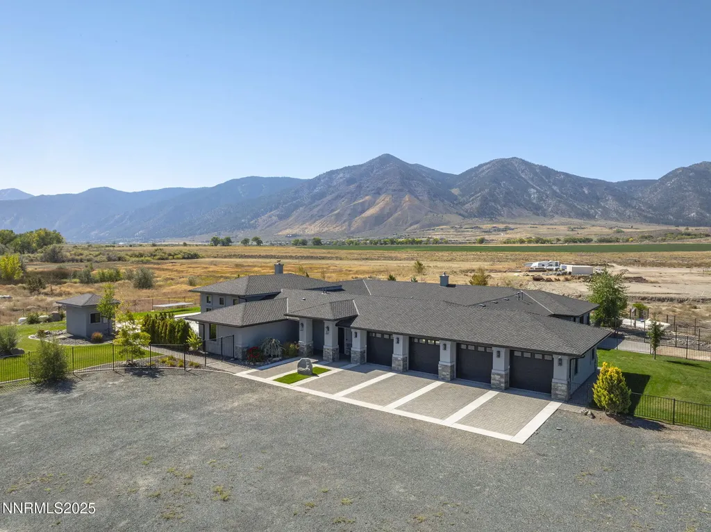 2960 Oasis Springs Minden NV 89423