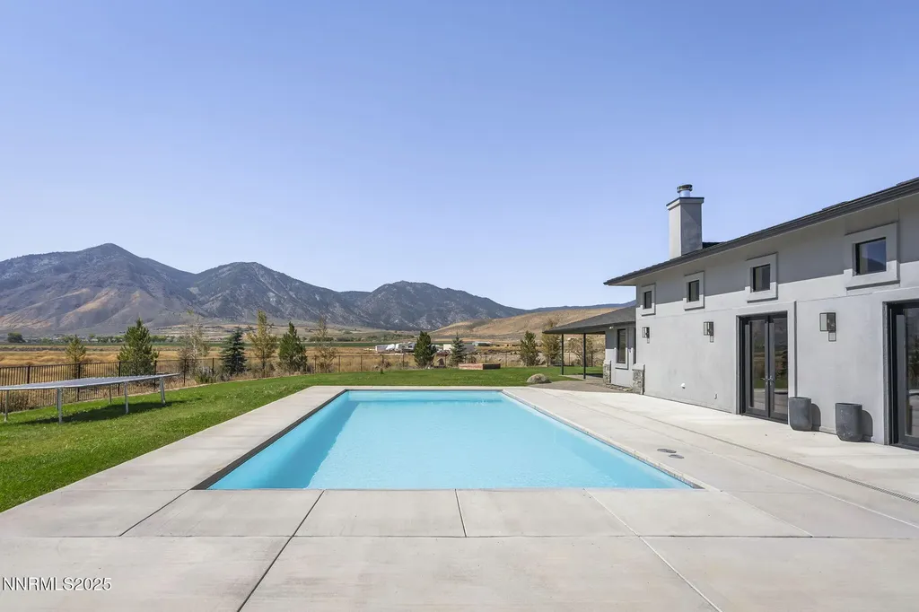 2960 Oasis Springs Minden NV 89423