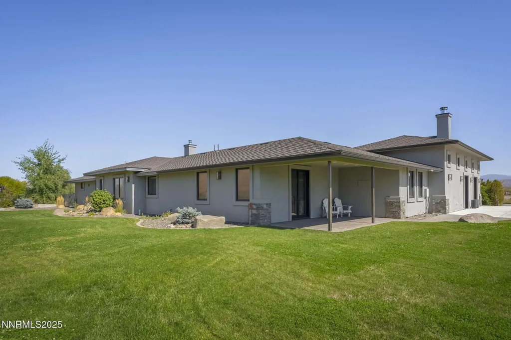 2960 Oasis Springs Minden NV 89423