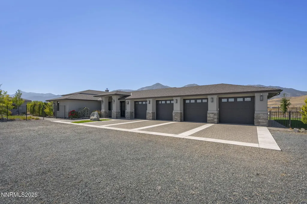 2960 Oasis Springs Minden NV 89423