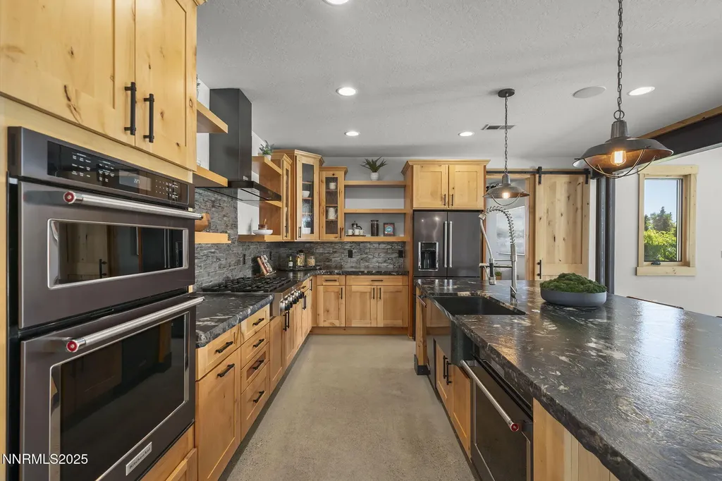 2960 Oasis Springs Minden NV 89423