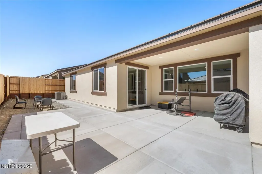 775 Bale Mountain Sparks NV 89436