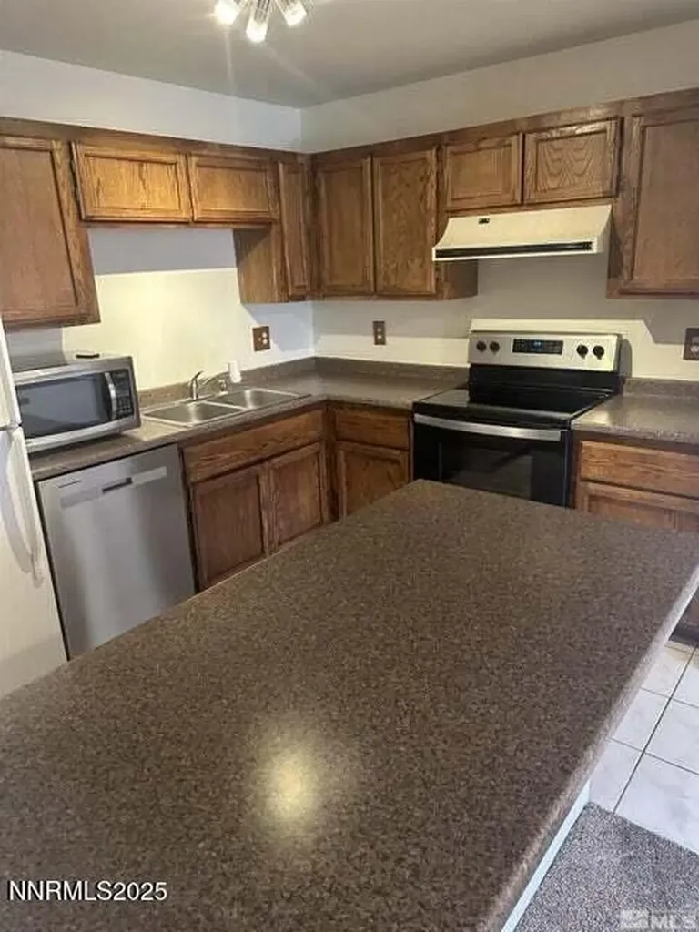 1465 Peckham Reno NV 89502