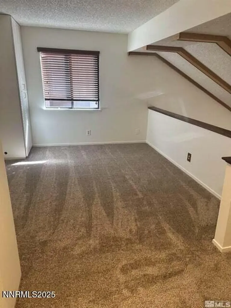 1465 Peckham Reno NV 89502