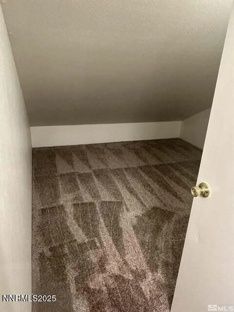 1465 Peckham Reno NV 89502