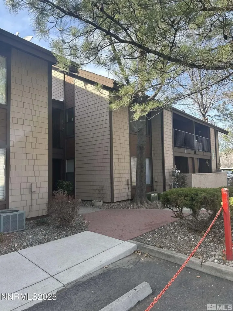 1465 Peckham Reno NV 89502