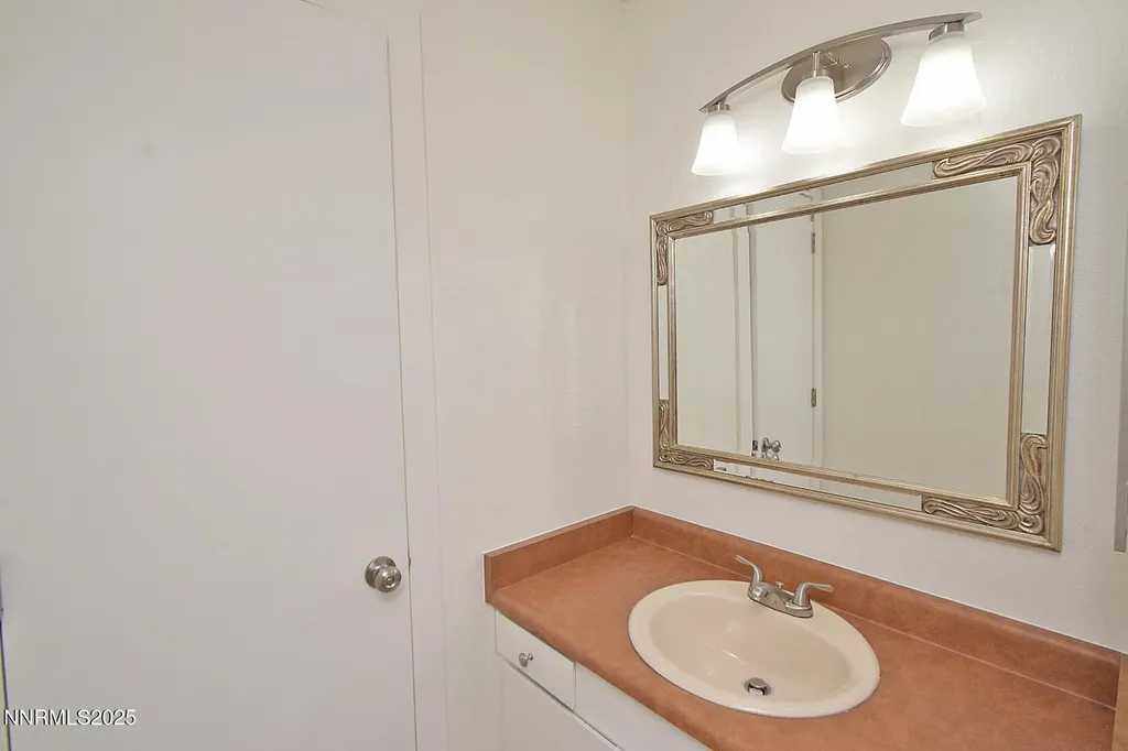 2750 Plumas Reno NV 89509