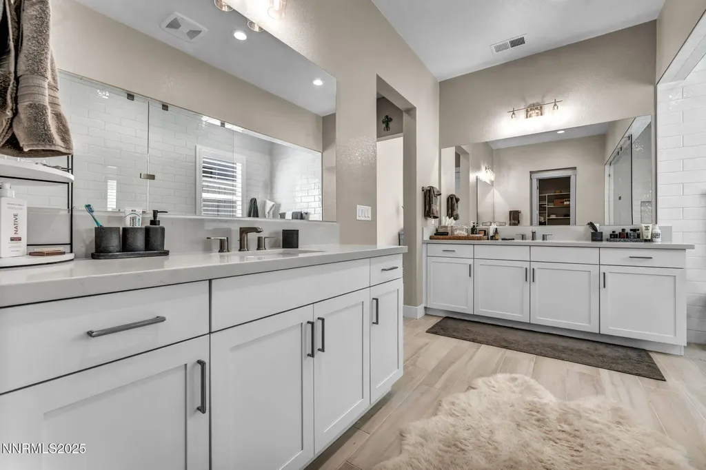 5441 Side Saddle Reno NV 89511