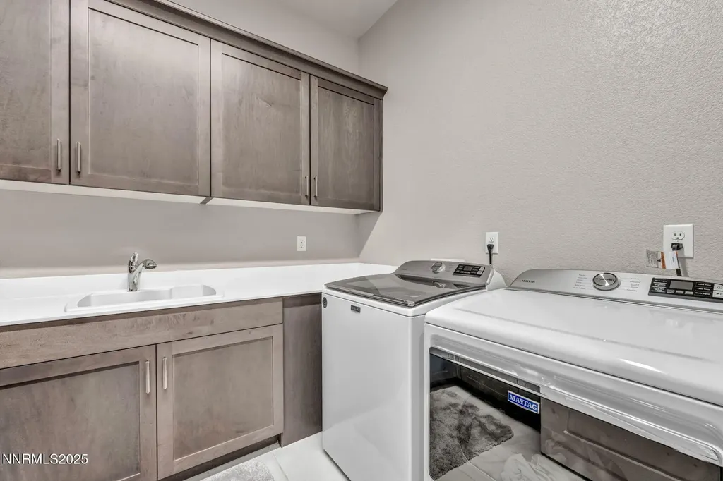 5441 Side Saddle Reno NV 89511