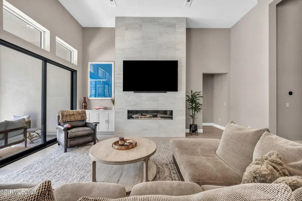 5441 Side Saddle Reno NV 89511