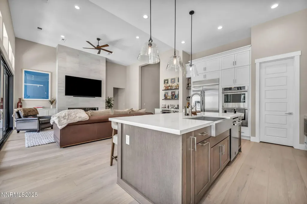 5441 Side Saddle Reno NV 89511