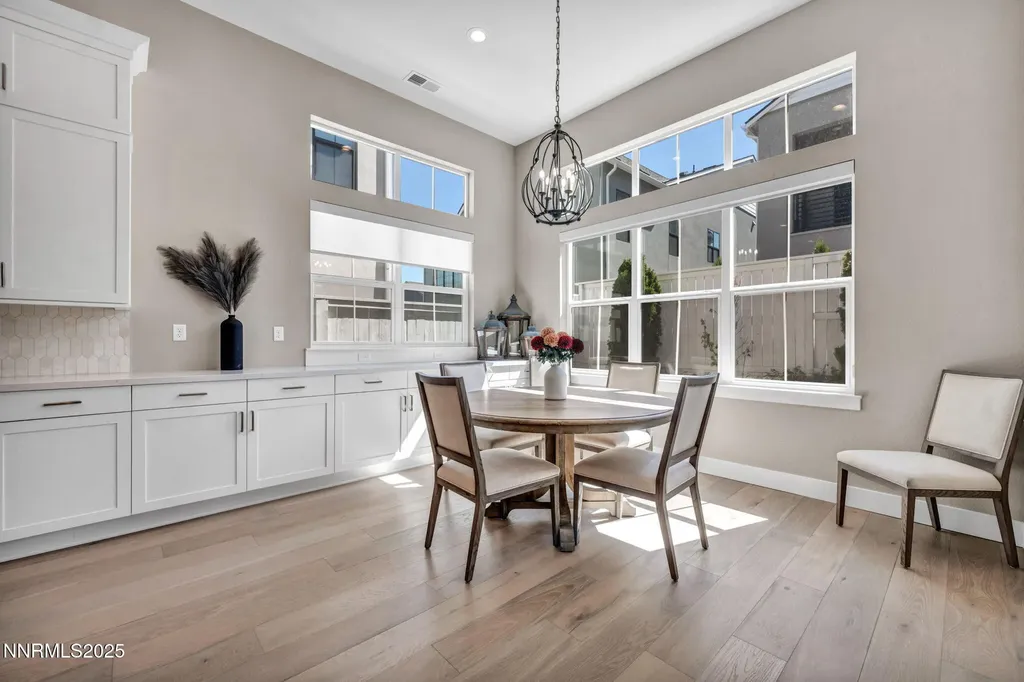 5441 Side Saddle Reno NV 89511