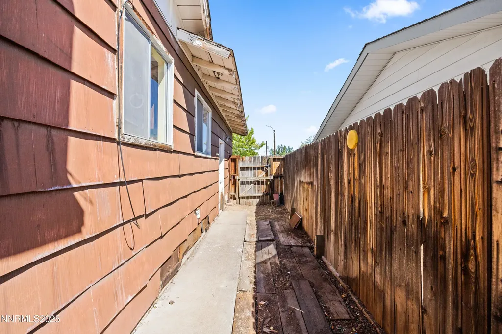 3465 Yosemite Reno NV 89503