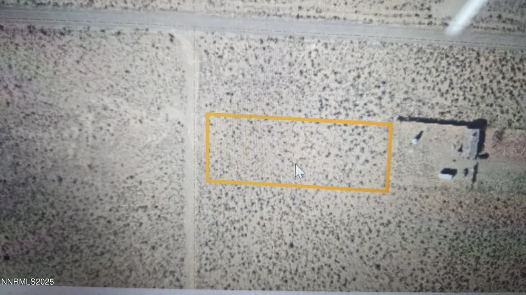 8050 Buckland Silver Springs NV 89429