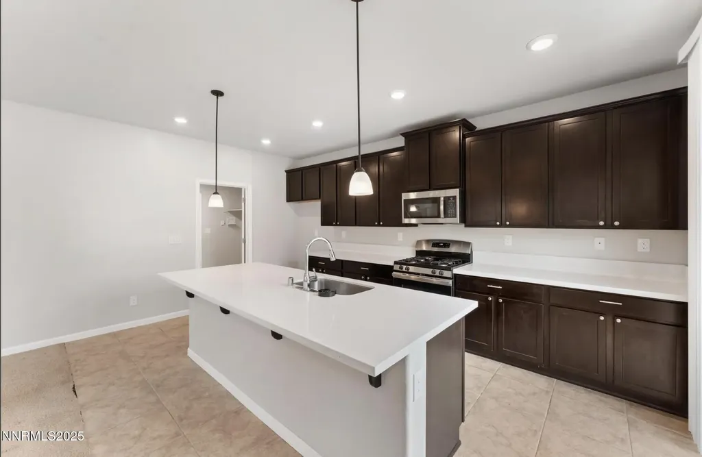 7260 Treeline Sparks NV 89436