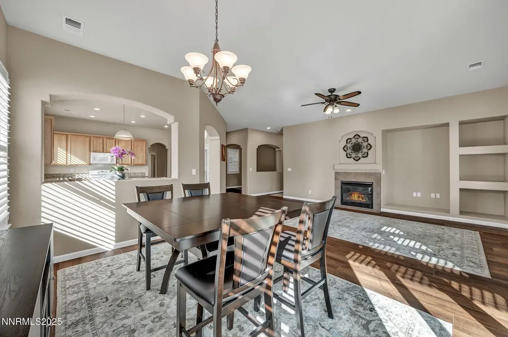 823 Gullane Dayton NV 89403