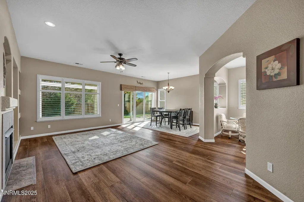 823 Gullane Dayton NV 89403