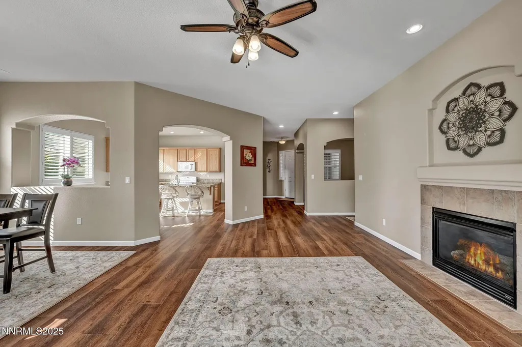 823 Gullane Dayton NV 89403