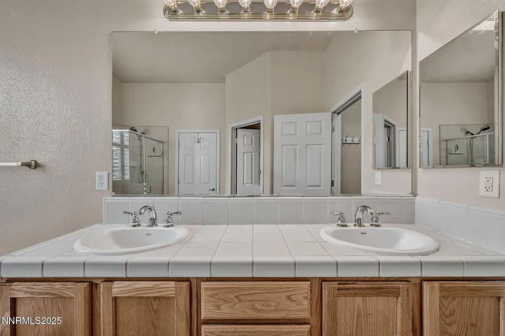 823 Gullane Dayton NV 89403