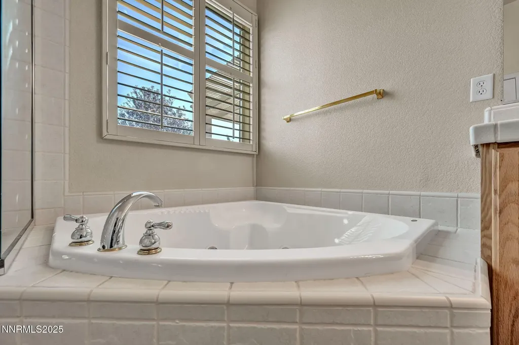 823 Gullane Dayton NV 89403
