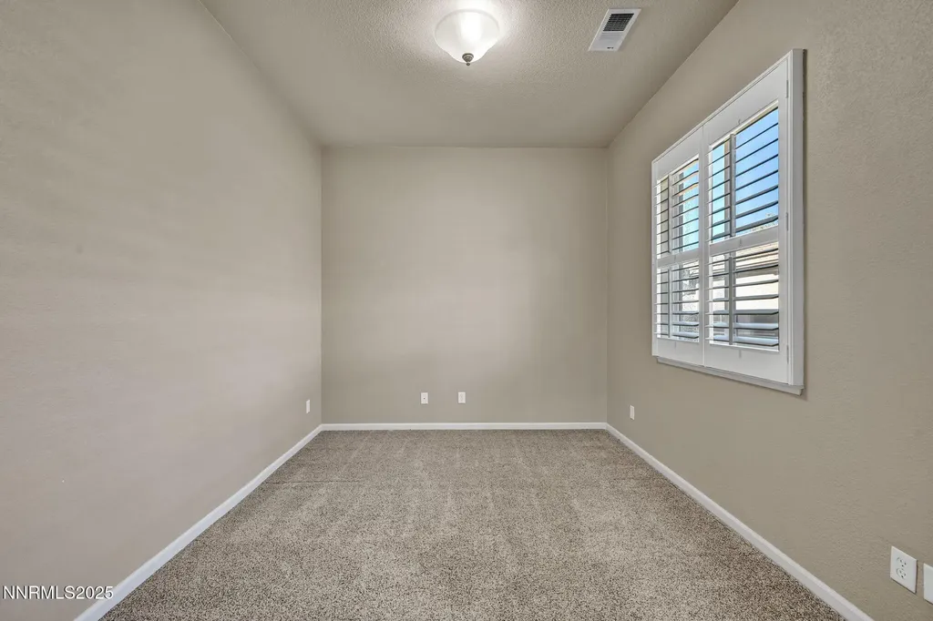 823 Gullane Dayton NV 89403