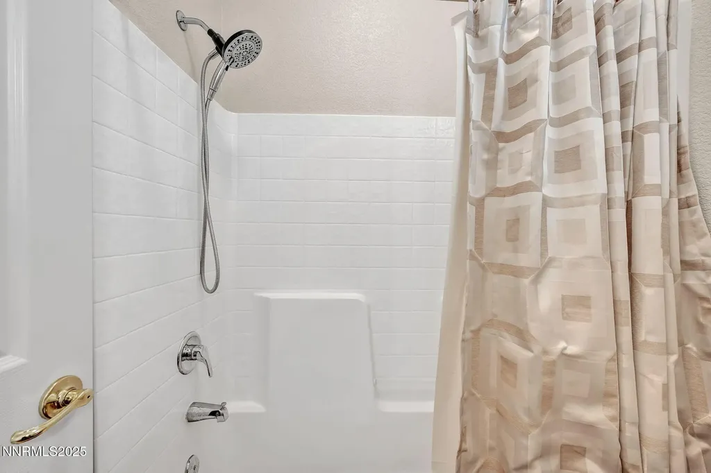 823 Gullane Dayton NV 89403