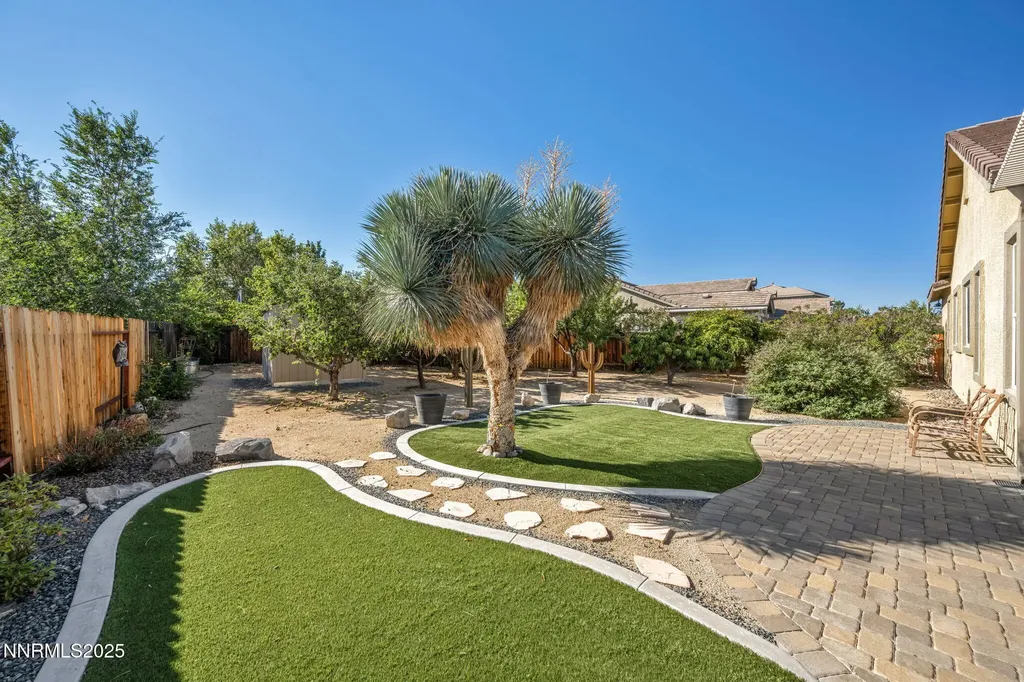 823 Gullane Dayton NV 89403