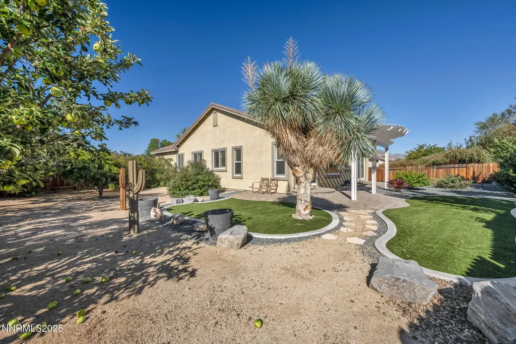 823 Gullane Dayton NV 89403
