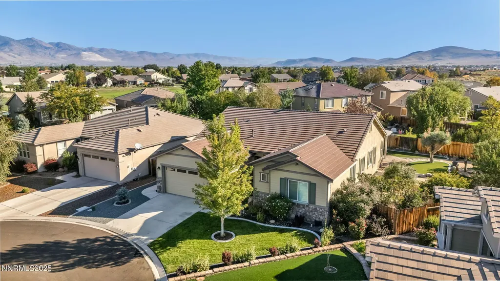 823 Gullane Dayton NV 89403