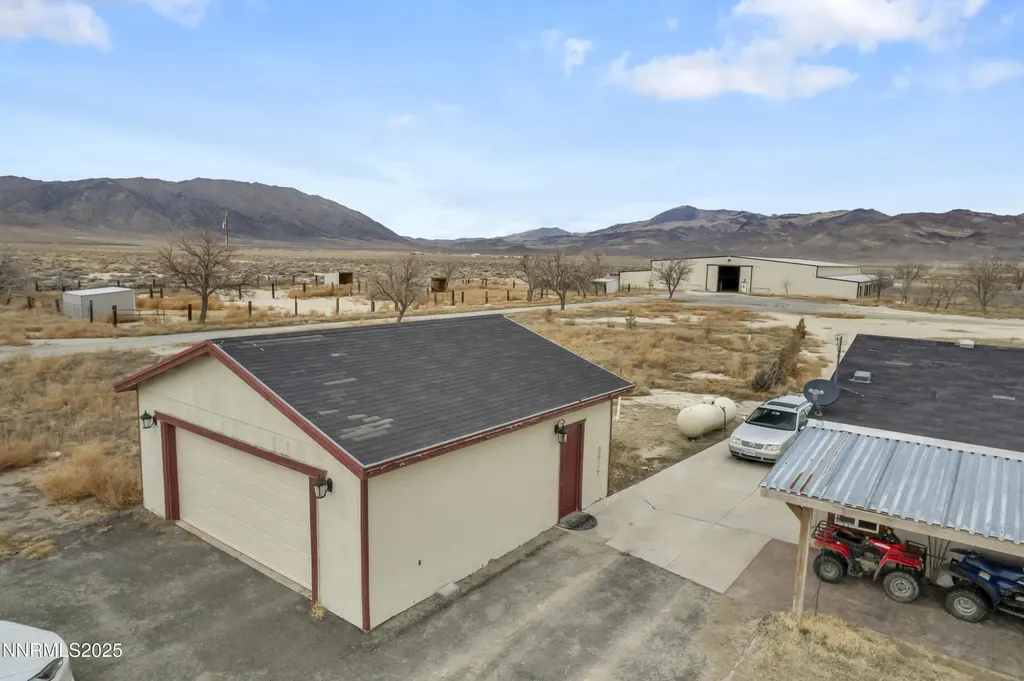 5100 Grey Van Reno NV 89510