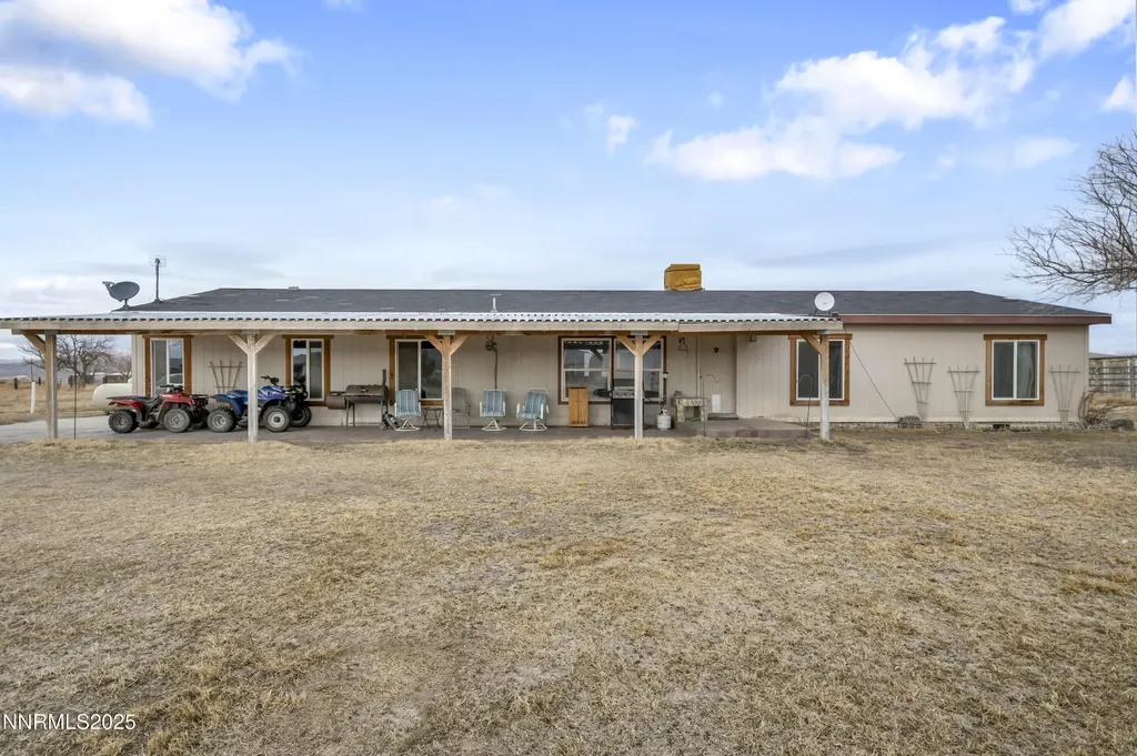 5100 Grey Van Reno NV 89510