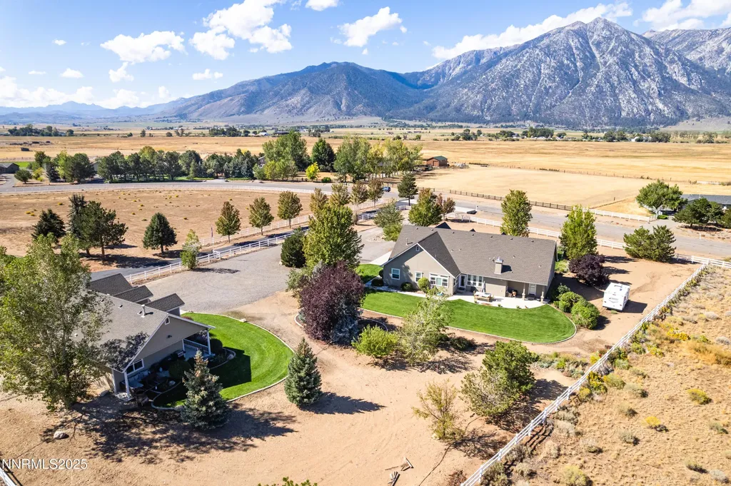 1030 Country Gardnerville NV 89460