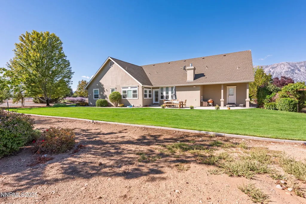1030 Country Gardnerville NV 89460
