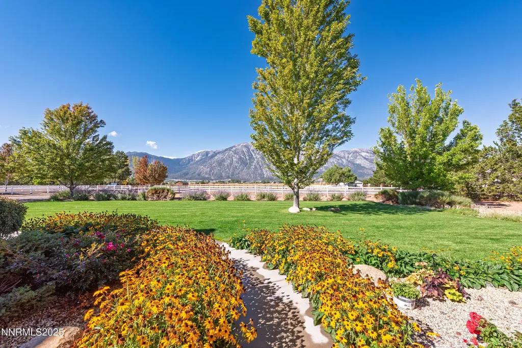 1030 Country Gardnerville NV 89460