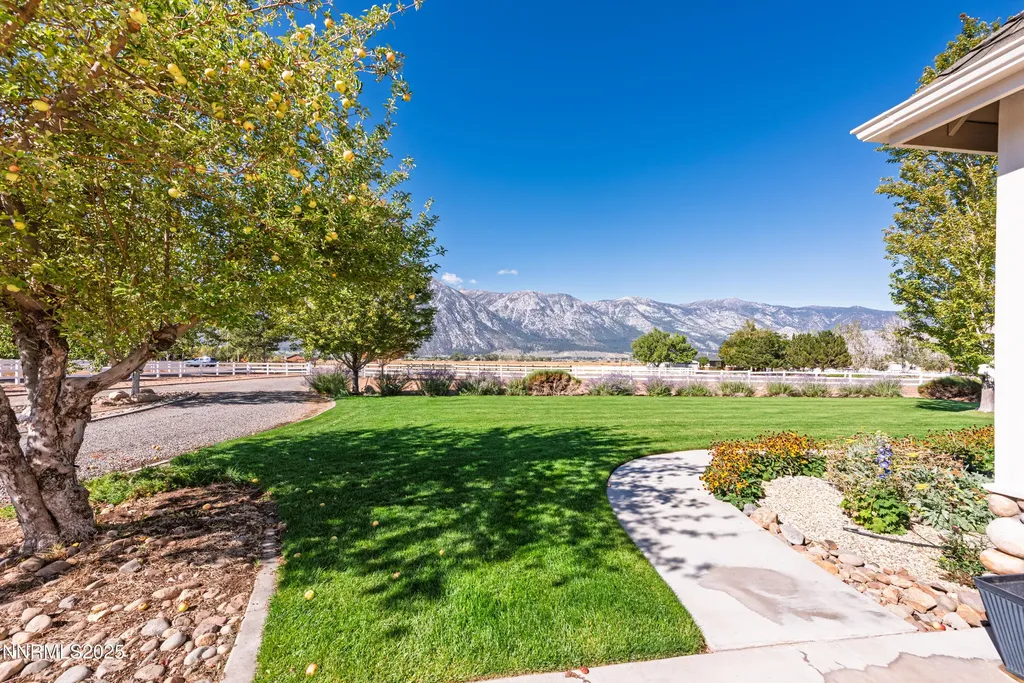 1030 Country Gardnerville NV 89460